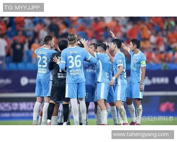 卡昂主场迎战里球队全力争胜期待精彩对决与球迷共庆足球盛宴